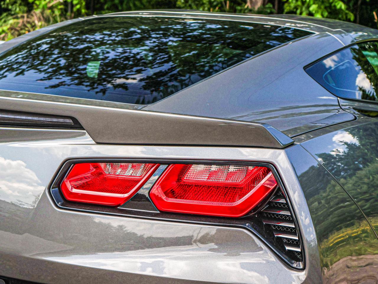 2015 Chevrolet Corvette 2LT Photo