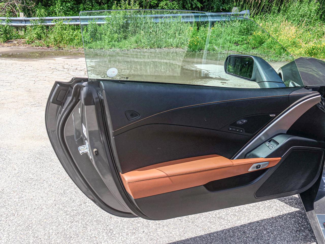 2015 Chevrolet Corvette 2LT Photo