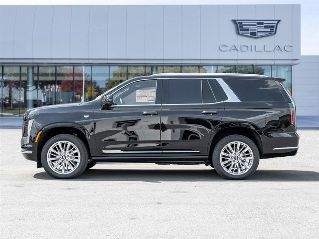 2026 Cadillac Escalade LUXURY Photo2