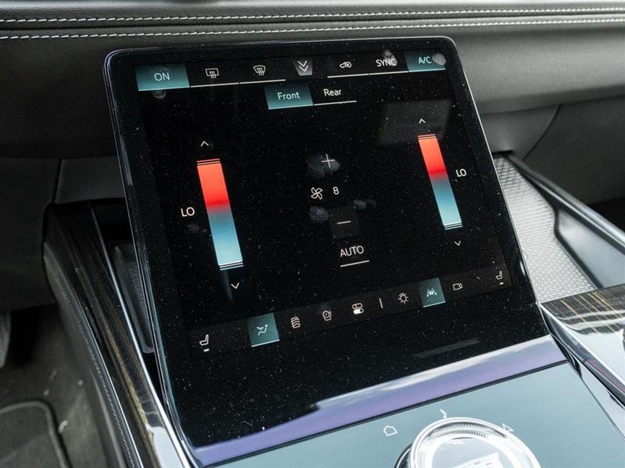 2026 Cadillac Escalade LUXURY Photo