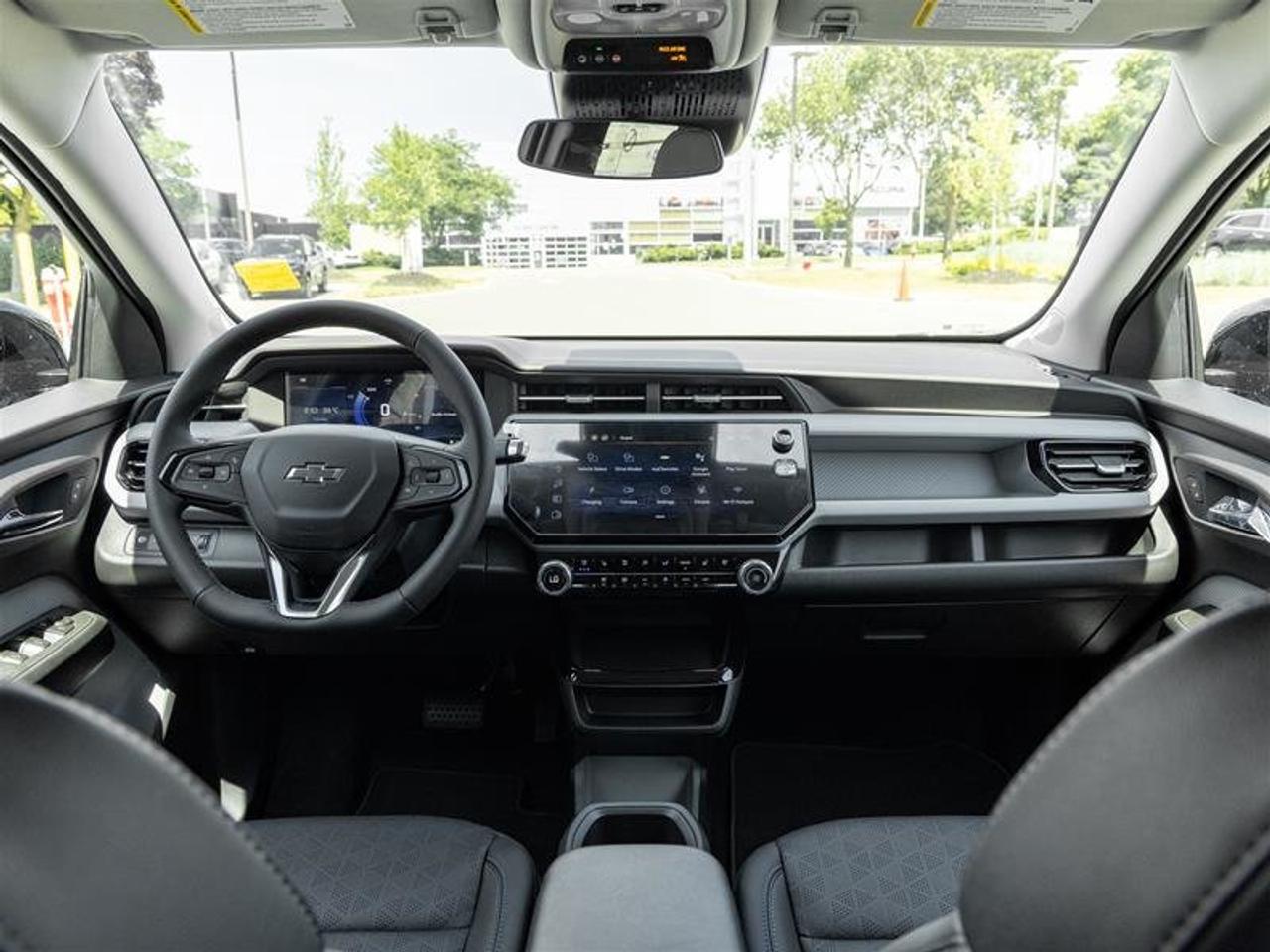 2027 Chevrolet Bolt LT Photo