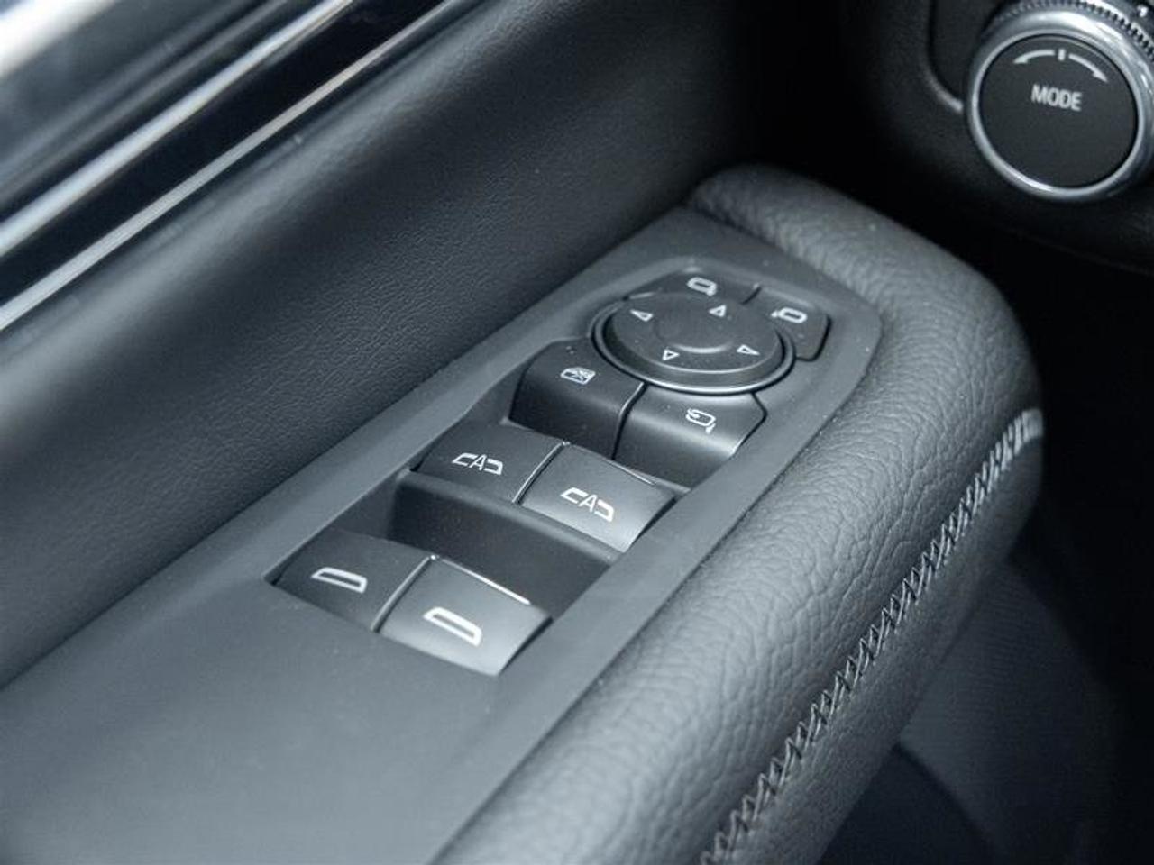 2026 GMC Yukon XL Denali Photo