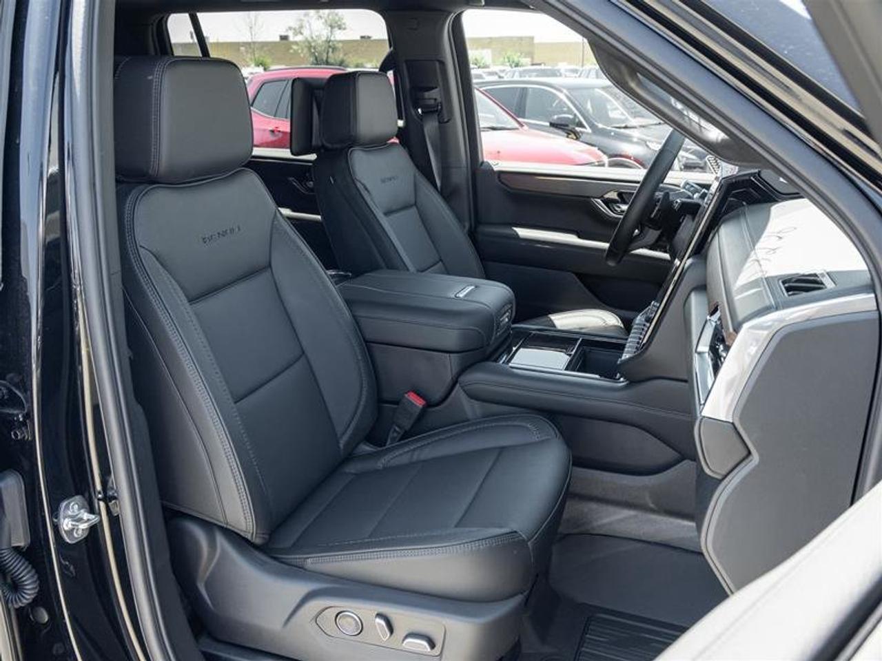 2026 GMC Yukon XL Denali Photo