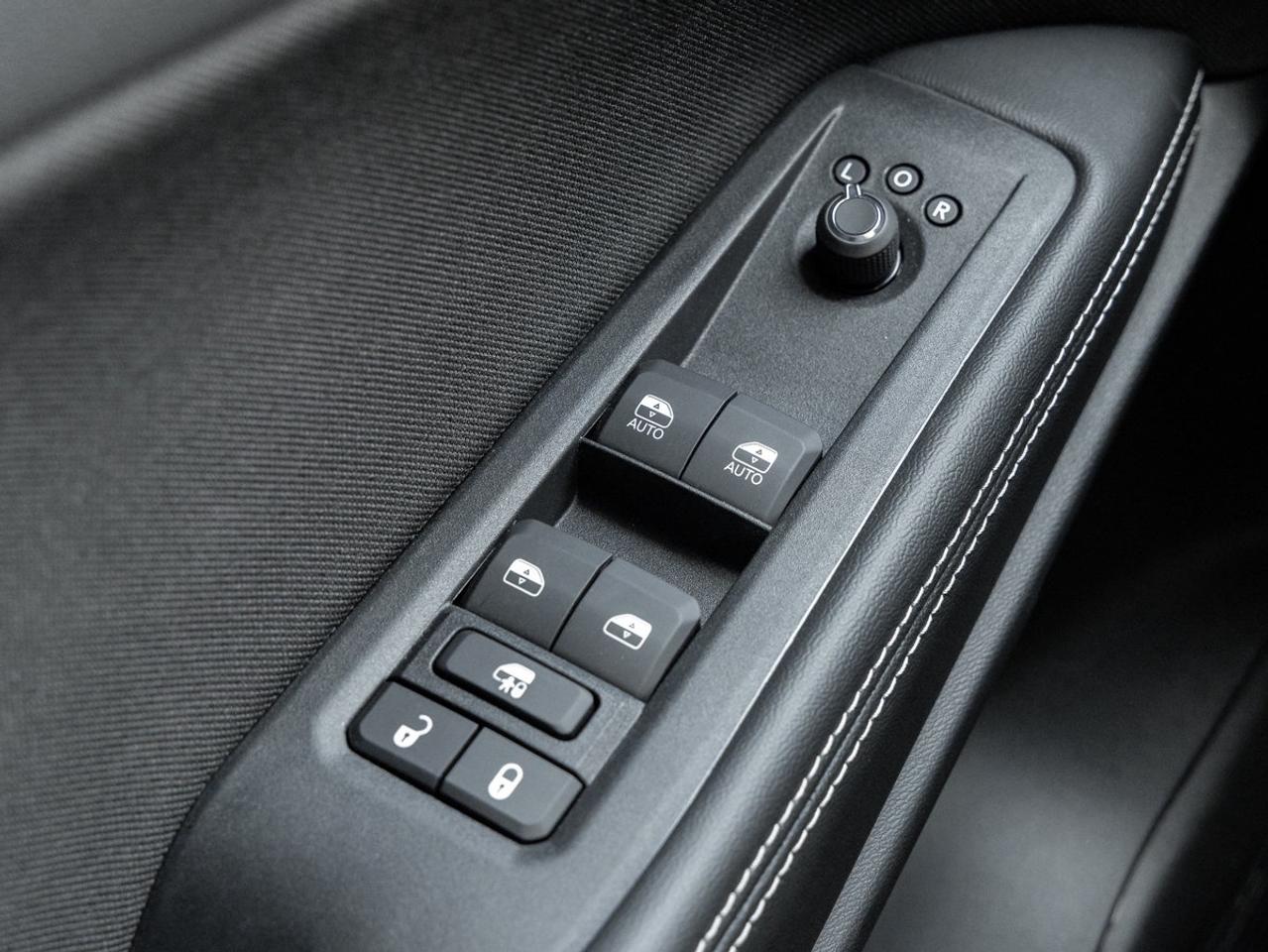 2026 Jeep Cherokee Base Photo