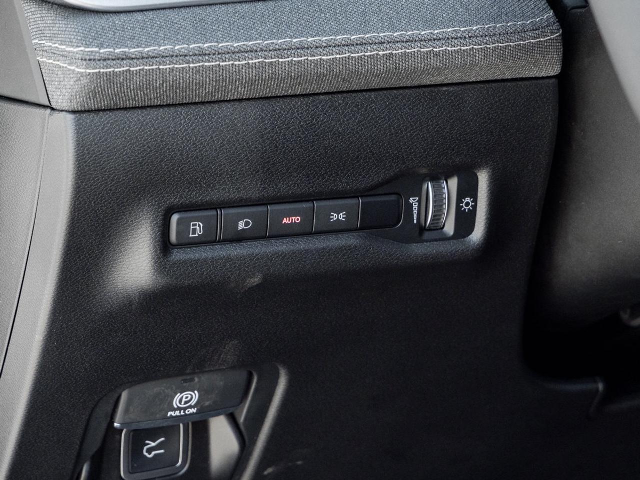 2026 Jeep Cherokee Base Photo