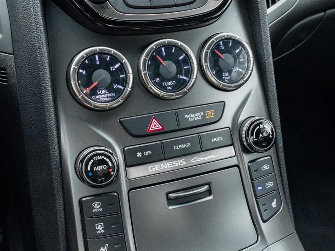 2013 Hyundai Genesis Coupe 2.0T Premium at Photo