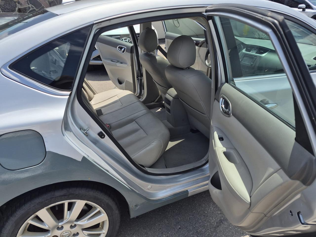 Used 2013 Nissan Sentra SL LEATHER SUNROOF LOW KMS ICE COLD A/C for sale in Oakville, ON
