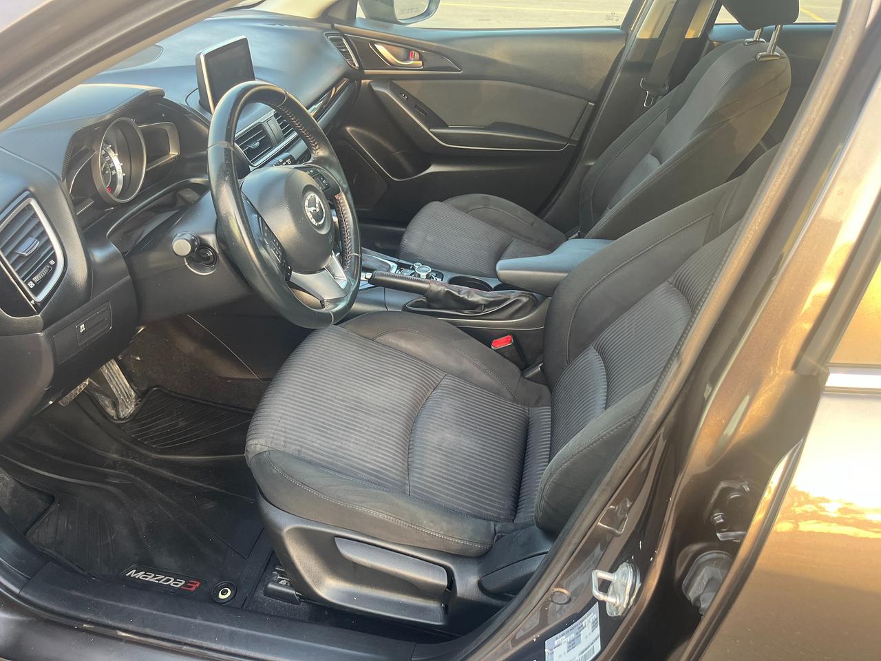 2015 Mazda MAZDA3 4DR HB SPORT AUTO GS Photo