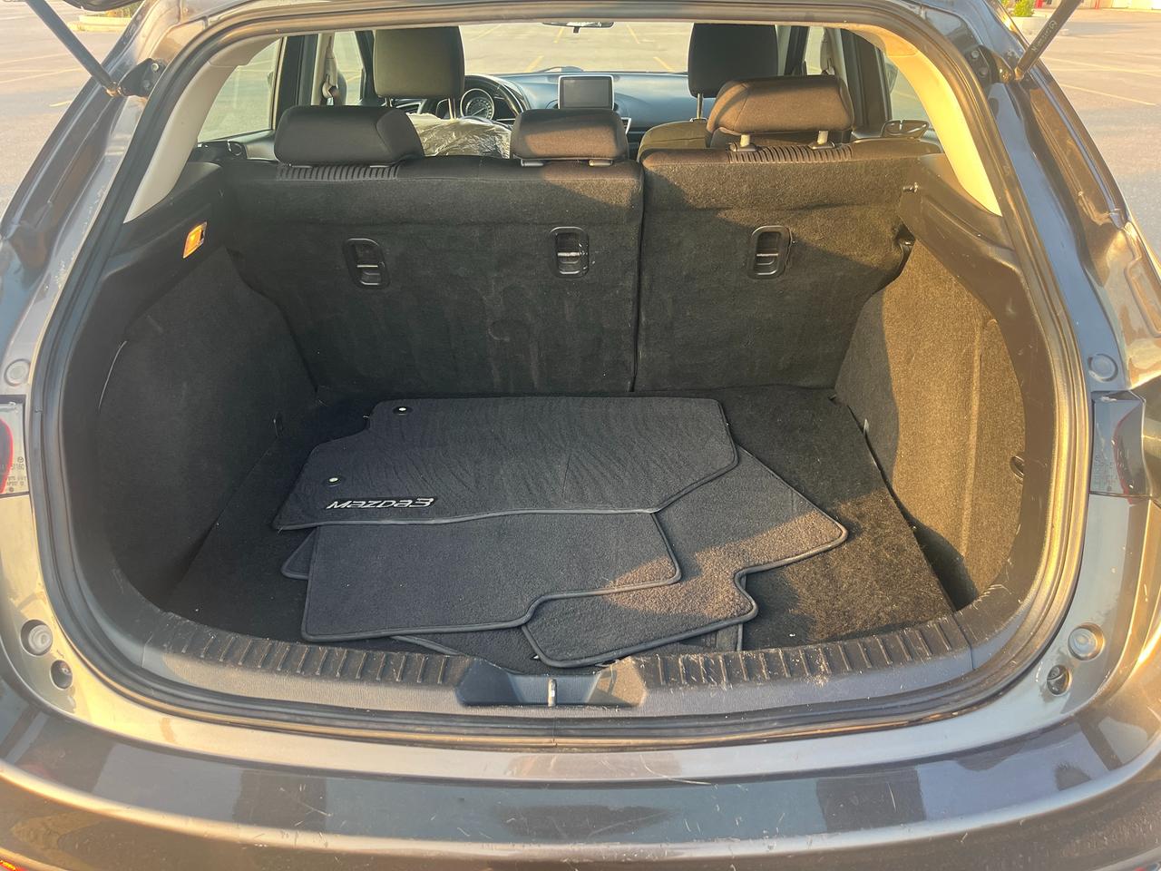 2015 Mazda MAZDA3 4DR HB SPORT AUTO GS Photo