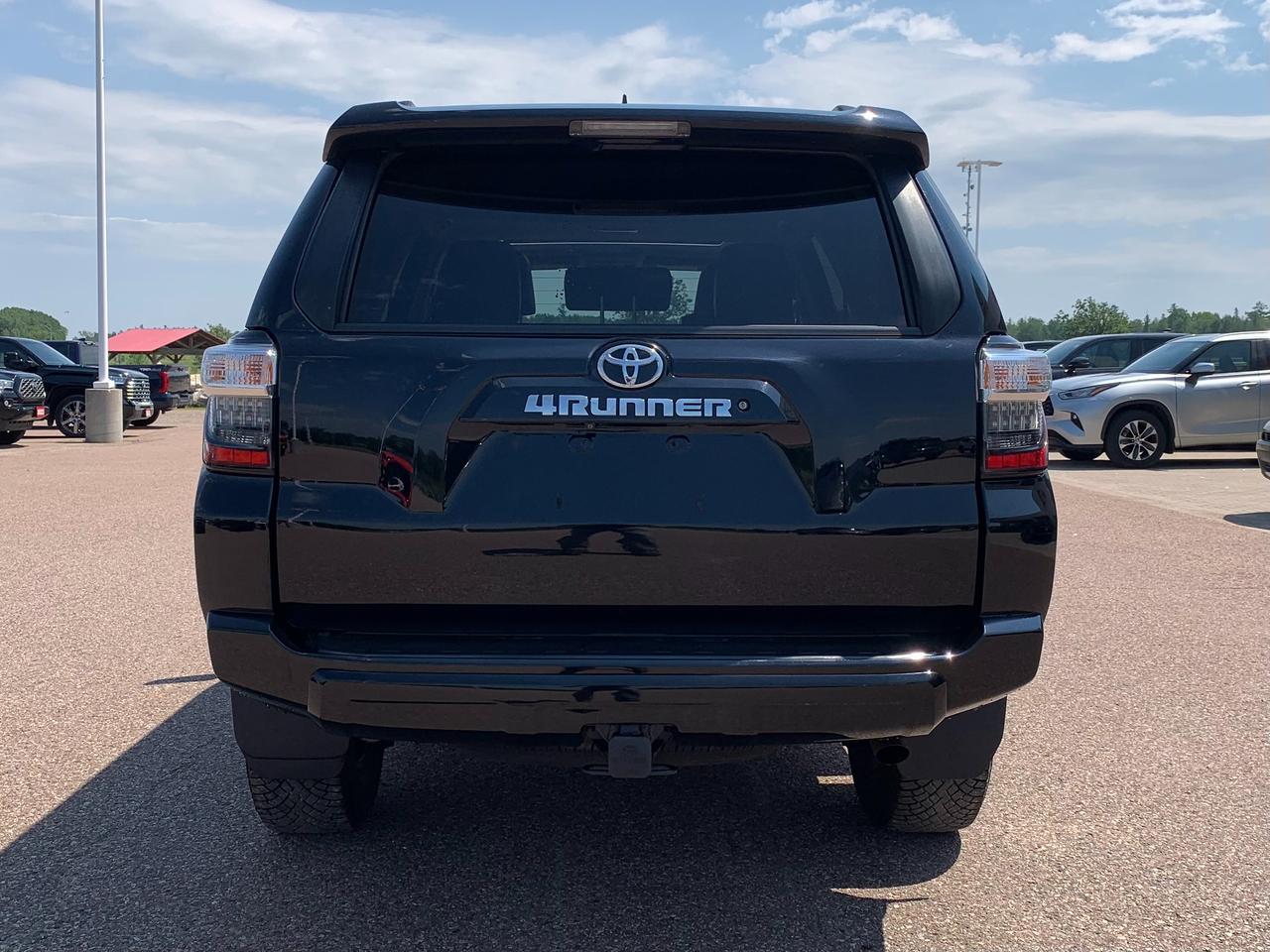 2018 Toyota 4Runner Trd Off Road Photo3
