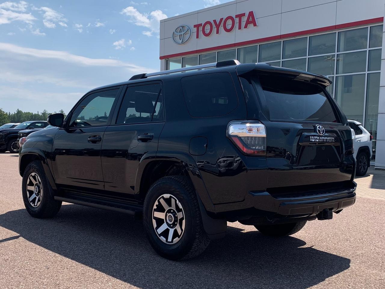 2018 Toyota 4Runner Trd Off Road Photo2