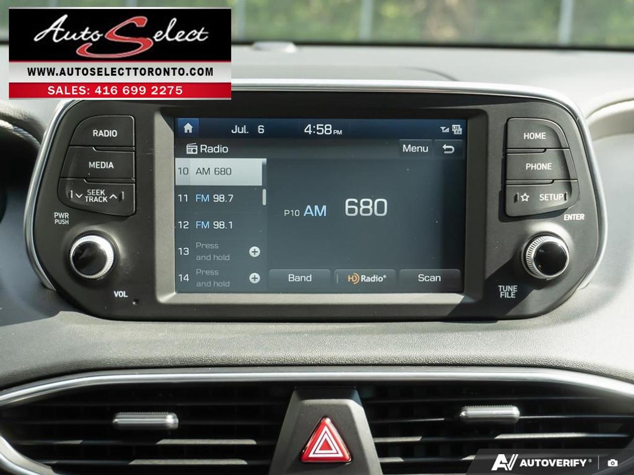 2019 Hyundai Santa Fe Luxury AWD - Leather - Pano Roof - Carplay - Clean Carfax Photo