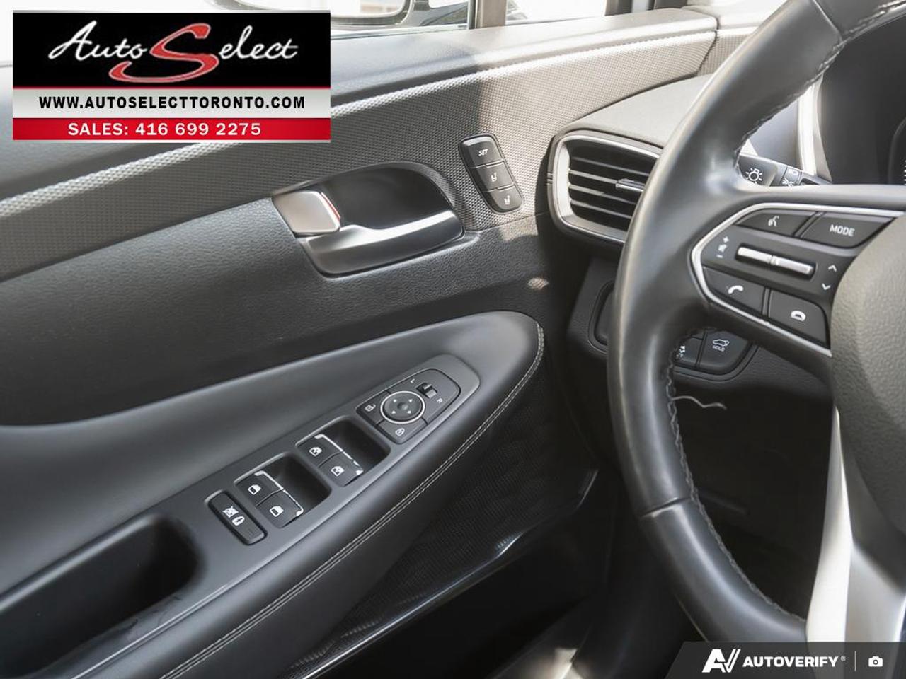 2019 Hyundai Santa Fe Luxury AWD - Leather - Pano Roof - Carplay - Clean Carfax Photo