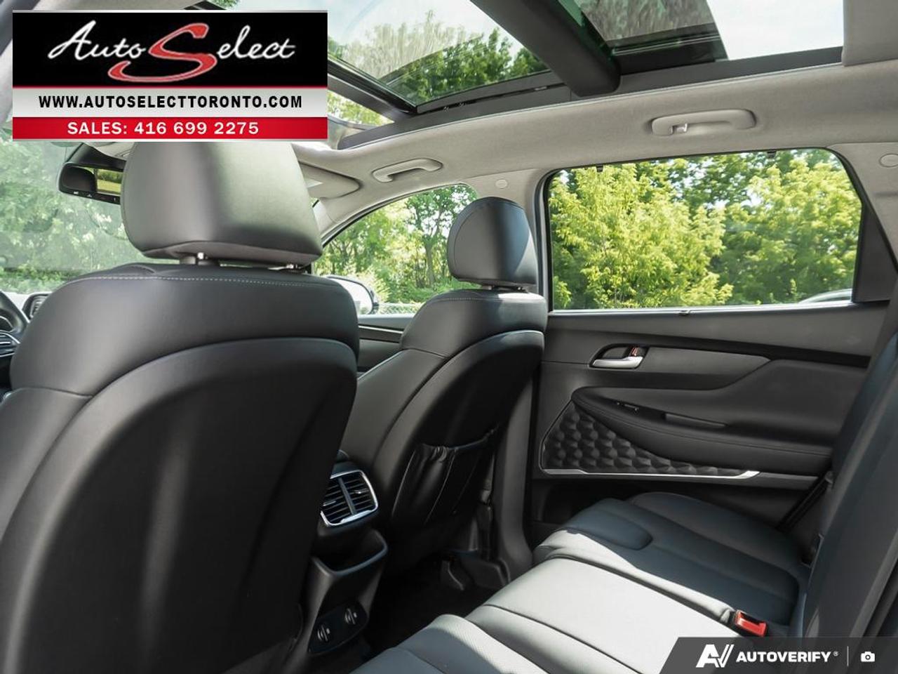 2019 Hyundai Santa Fe Luxury AWD - Leather - Pano Roof - Carplay - Clean Carfax Photo