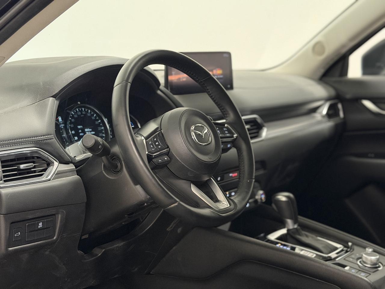 2025 Mazda CX-5 GS AWD | LEATHER INTERIOR | SUNROOF! Photo