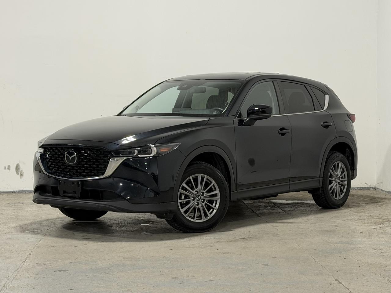2025 Mazda CX-5 GS AWD | LEATHER INTERIOR | SUNROOF! - Photo #1