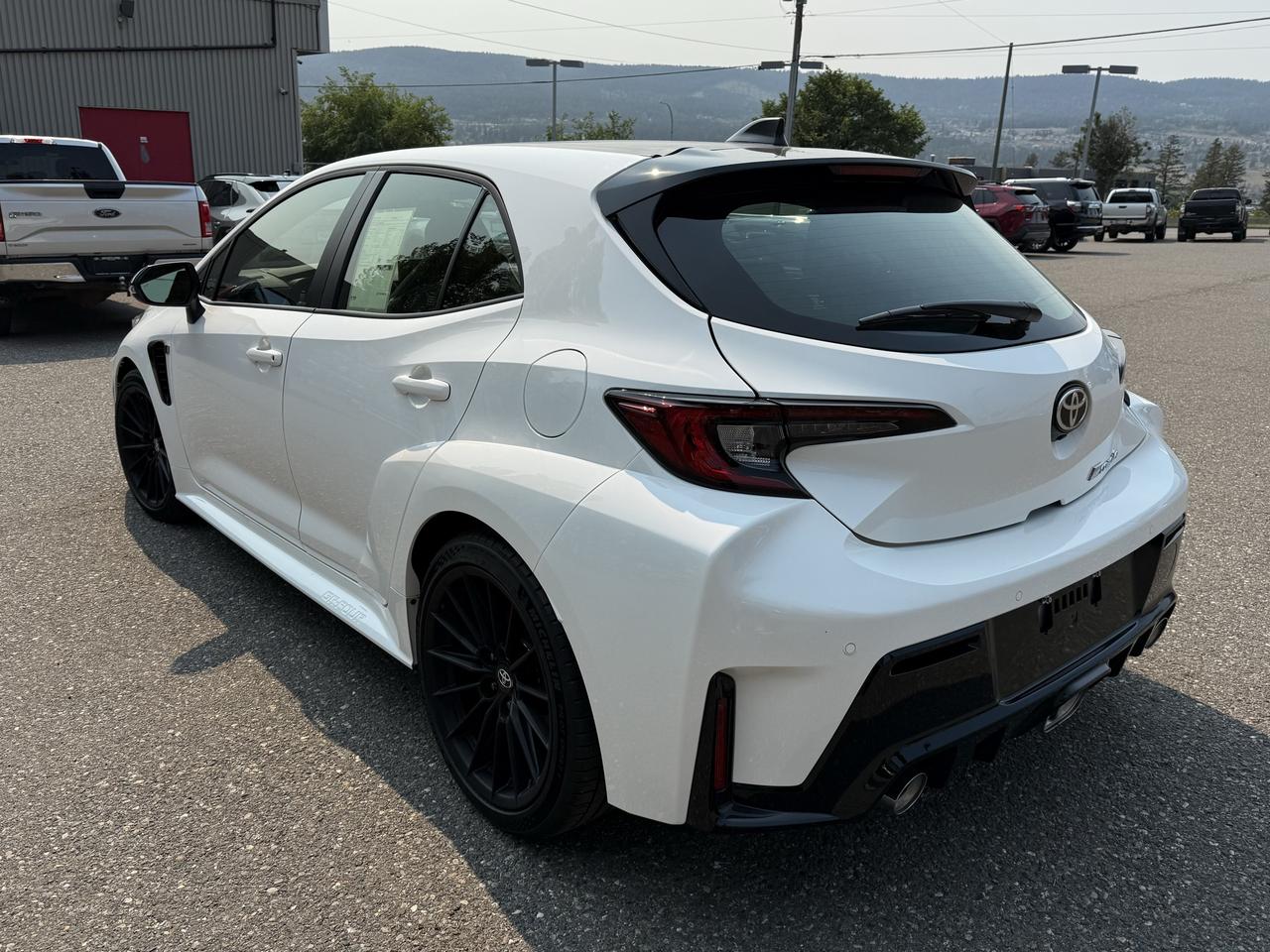 2026 Toyota GR Corolla AT Premium Photo4