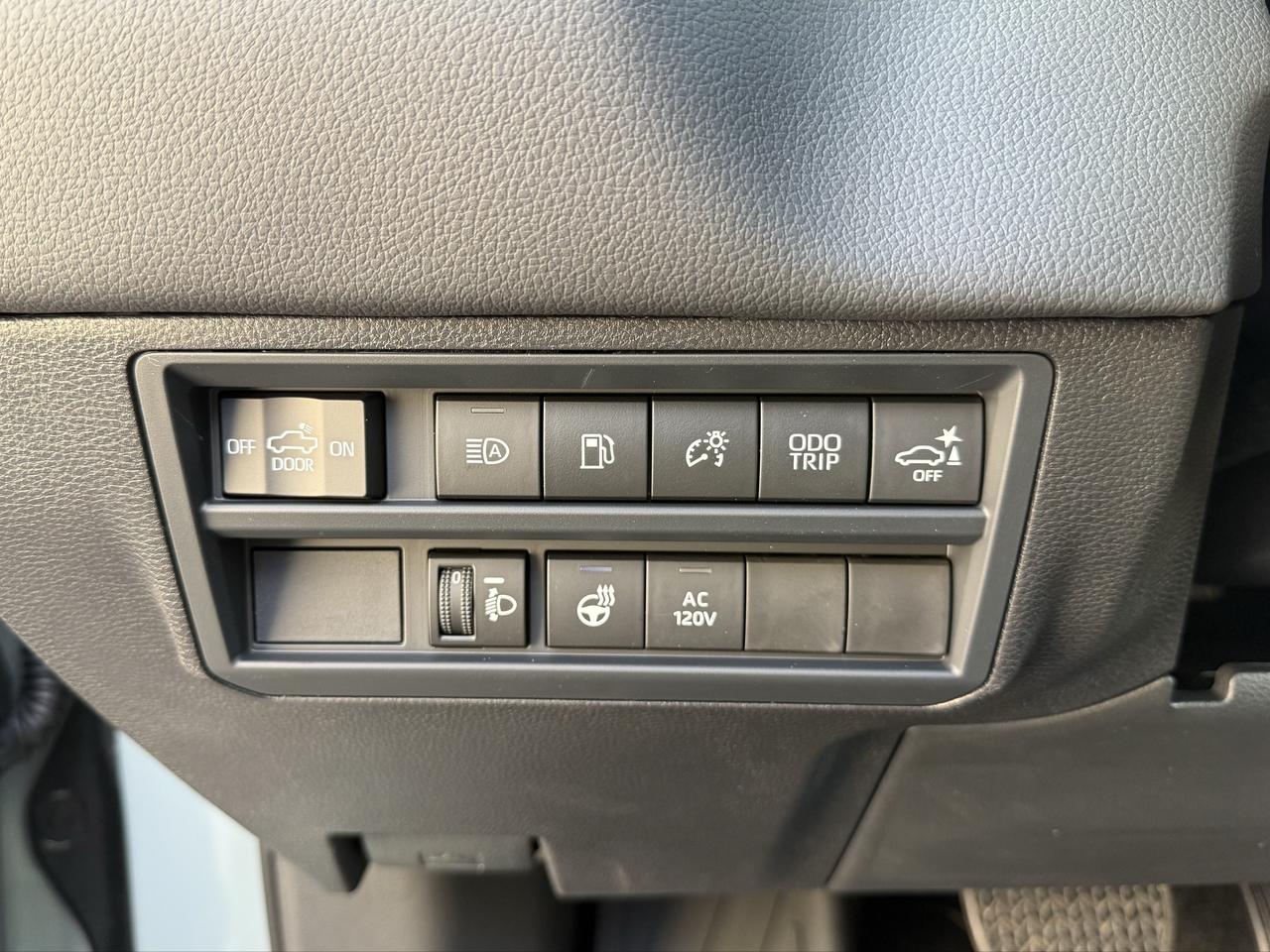2026 Toyota Tundra Hybrid CrewMax Limited L Nightshade Photo