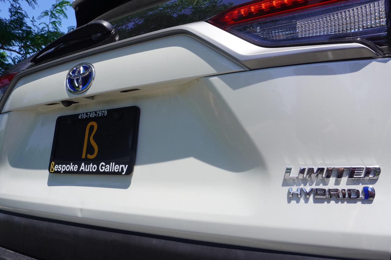 2019 Toyota RAV4 HYBRID / 1 OWNER / NO ACCIDENTS / LIMITED TRIM Photo