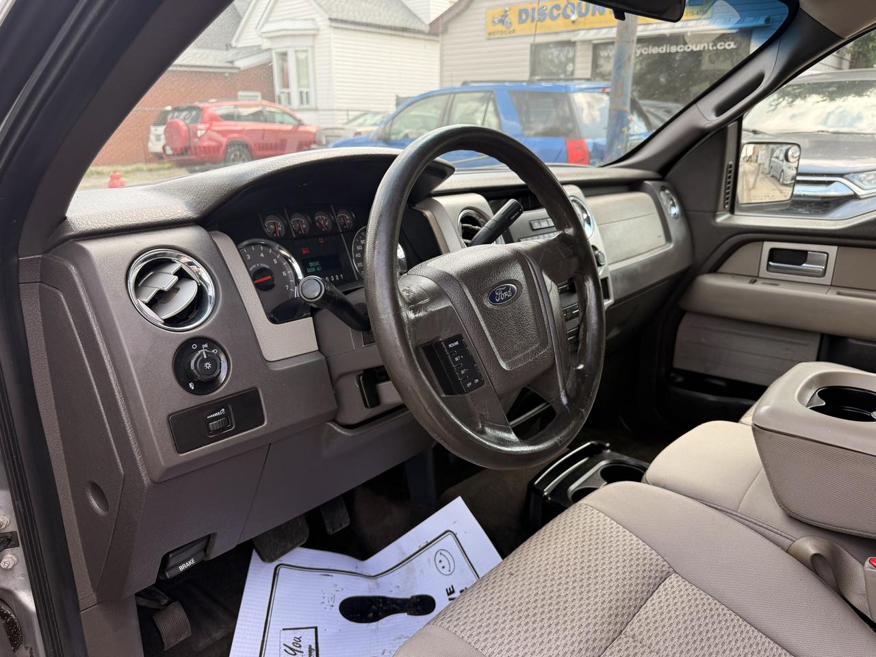 2010 Ford F-150 4WD SUPERCAB 163" XLT Photo