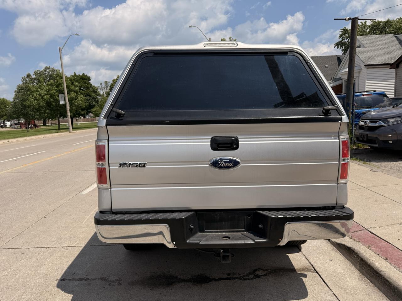 2010 Ford F-150 4WD SUPERCAB 163" XLT Photo