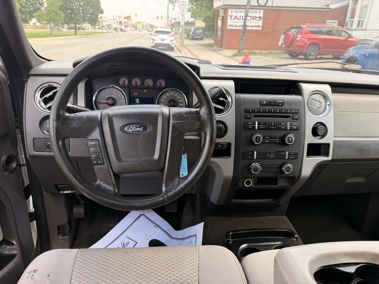 2010 Ford F-150 4WD SUPERCAB 163" XLT Photo