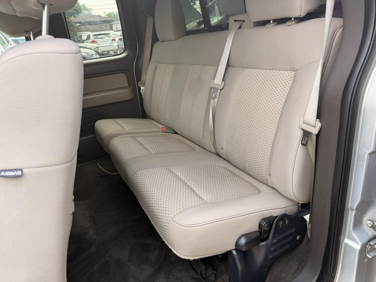 2010 Ford F-150 4WD SUPERCAB 163" XLT Photo