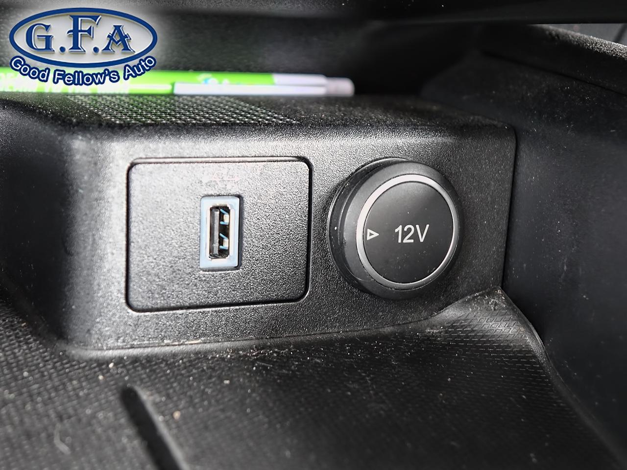 2020 Ford Escape SE MODEL, AWD, REARVIEW CAMERA, HEATED SEATS, POWE Photo40