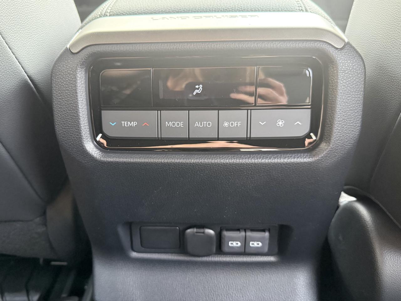 2027 Toyota Land Cruiser  Photo