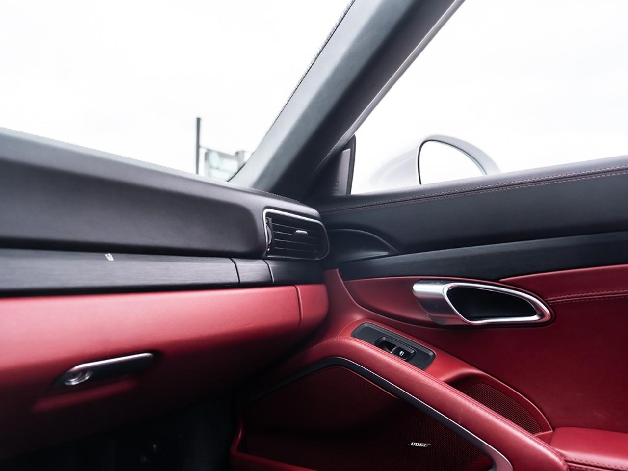 2018 Porsche 911 Carrera GTS CABRIOLET Photo14