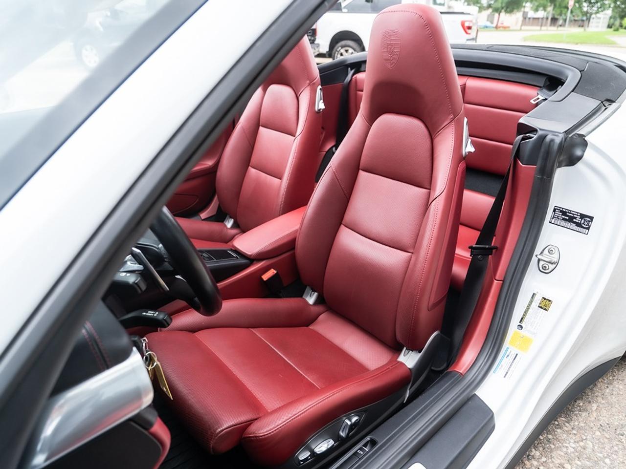 2018 Porsche 911 Carrera GTS CABRIOLET Photo17