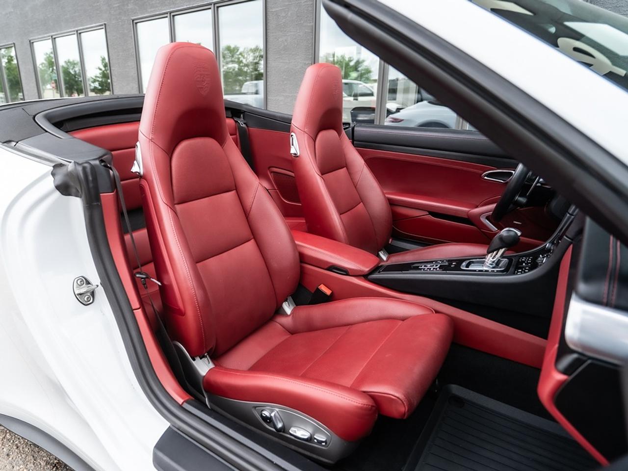 2018 Porsche 911 Carrera GTS CABRIOLET Photo18