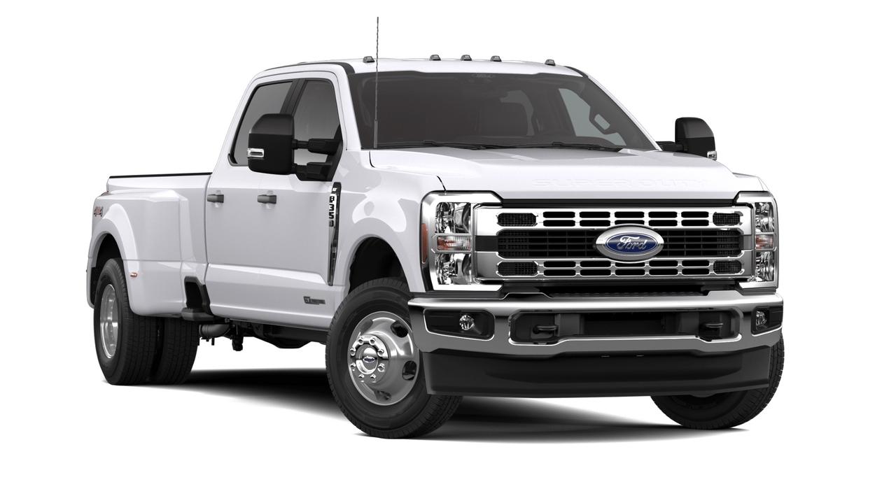 2026 Ford F-350 XLT Crew Cab Dually 4x4 Photo3