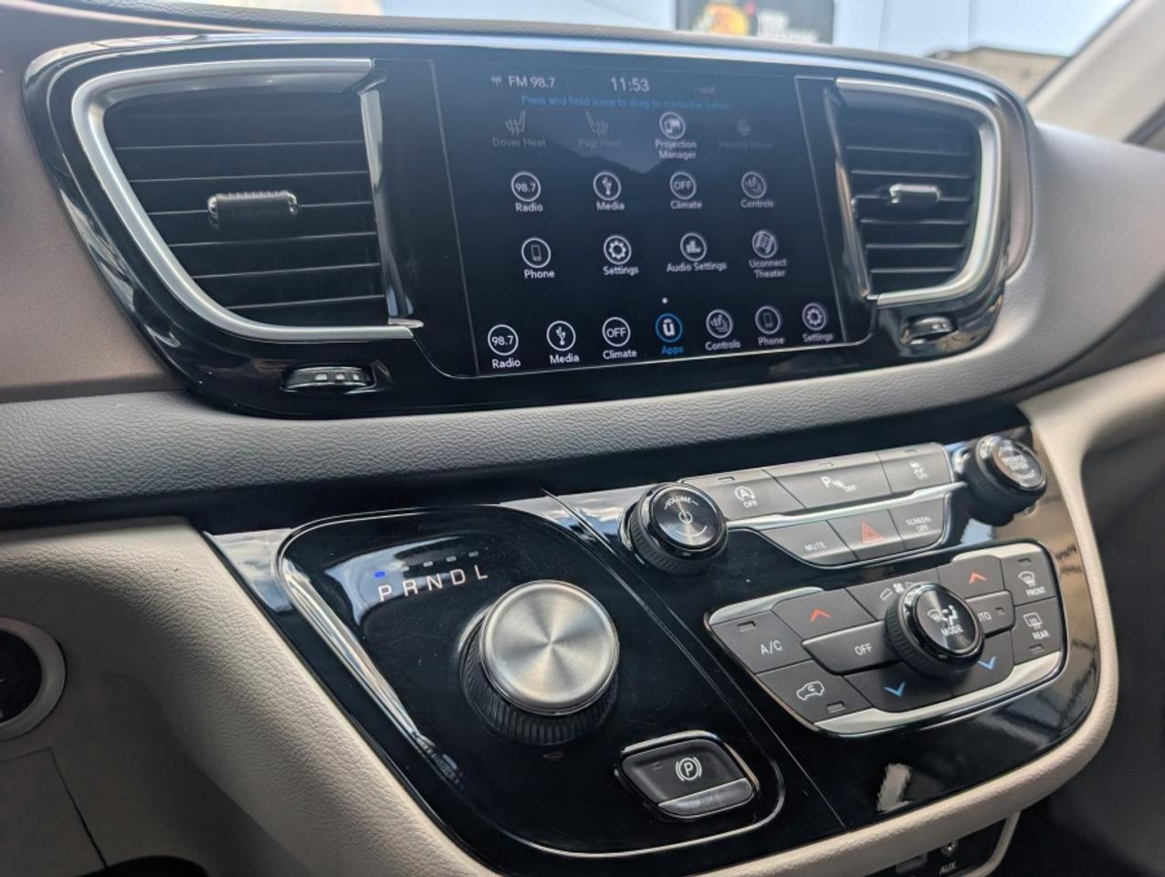 2018 Chrysler Pacifica TOURING L PLUS * PANORAMIC ROOF * NAVI * DVD'S * L - Photo #20