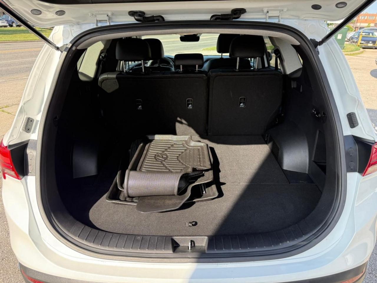 2021 Hyundai Santa Fe SEL PREFERRED AWD/ SUNROOF /LEATHER/ REAR CAMERA Photo