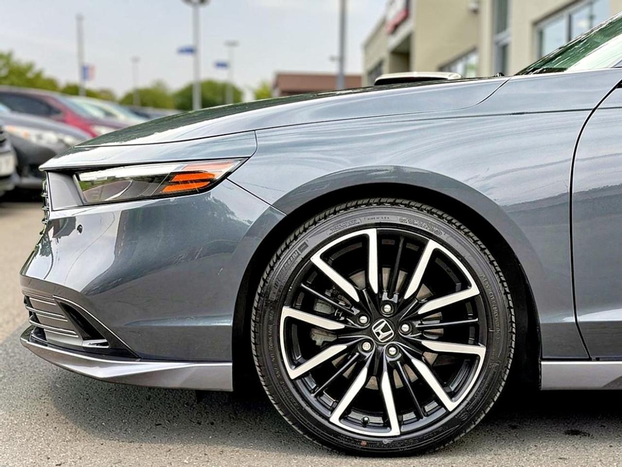 2023 Honda Accord Touring Photo