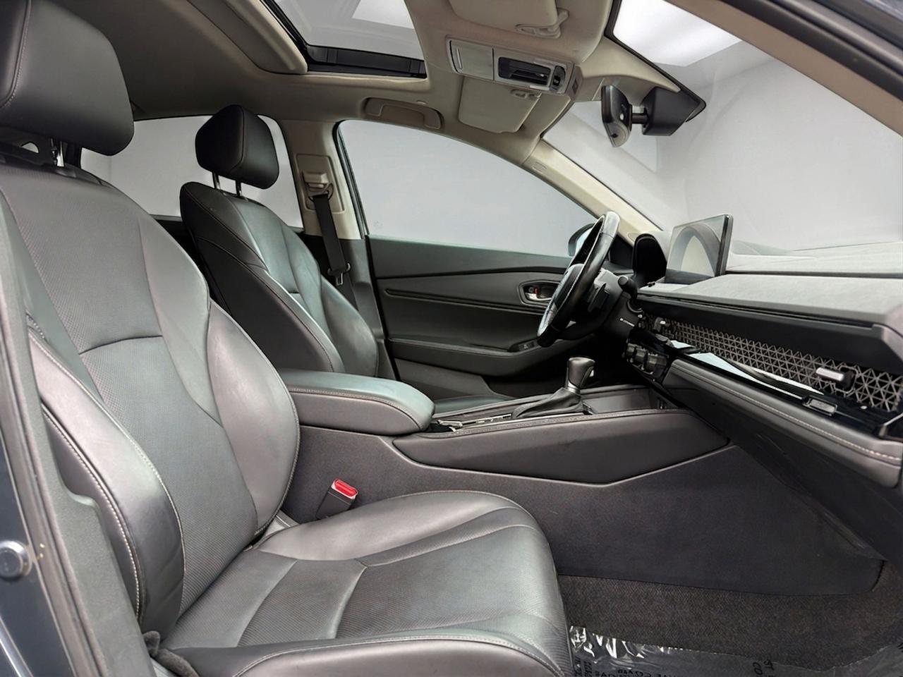 2023 Honda Accord Touring Photo