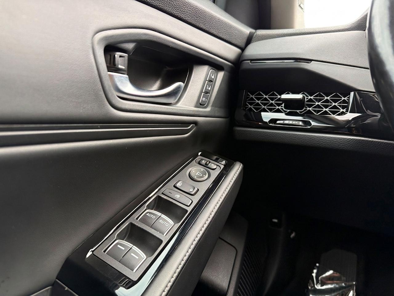 2023 Honda Accord Touring Photo