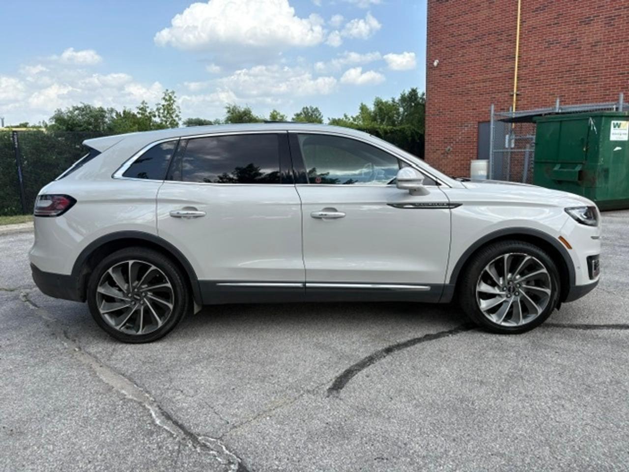2019 Lincoln Nautilus Reserve AWD PANO-ROOF-NAVI-CAMERA-NO ACCIDENTS Photo