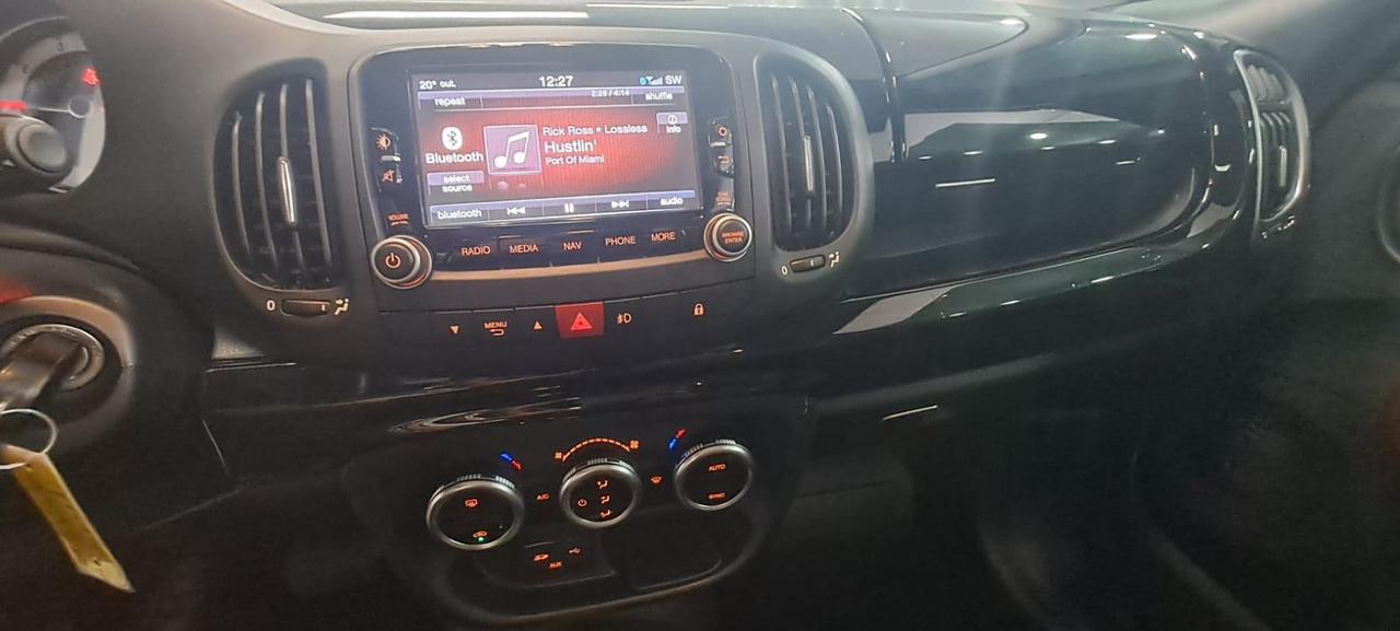 2014 Fiat 500 L 5dr HB Trekking,14 DEALER SERVICE RECORDS Photo