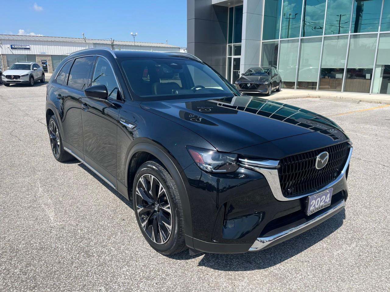 2024 Mazda CX-90 PHEV GT Plug-In Hybrid | Panoramic Moonroof | Heated & Ventilated Seats Photo2