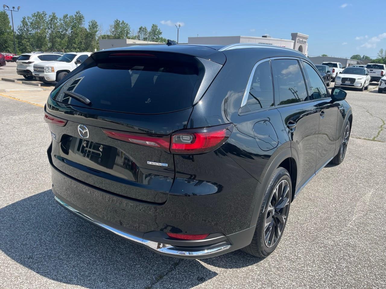 2024 Mazda CX-90 PHEV GT Plug-In Hybrid | Panoramic Moonroof | Heated & Ventilated Seats Photo