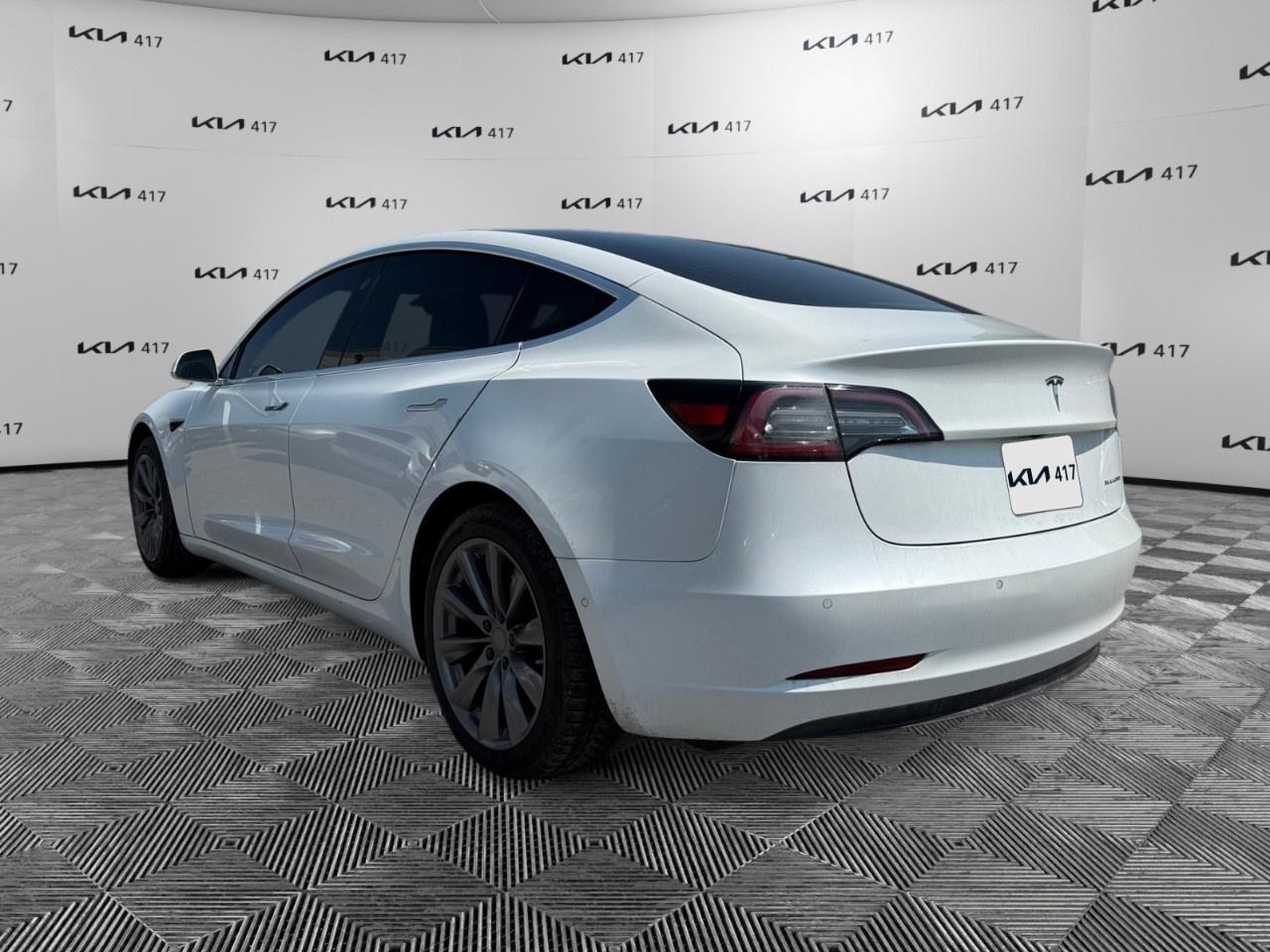 2019 Tesla Model 3 Long Range AWD Photo
