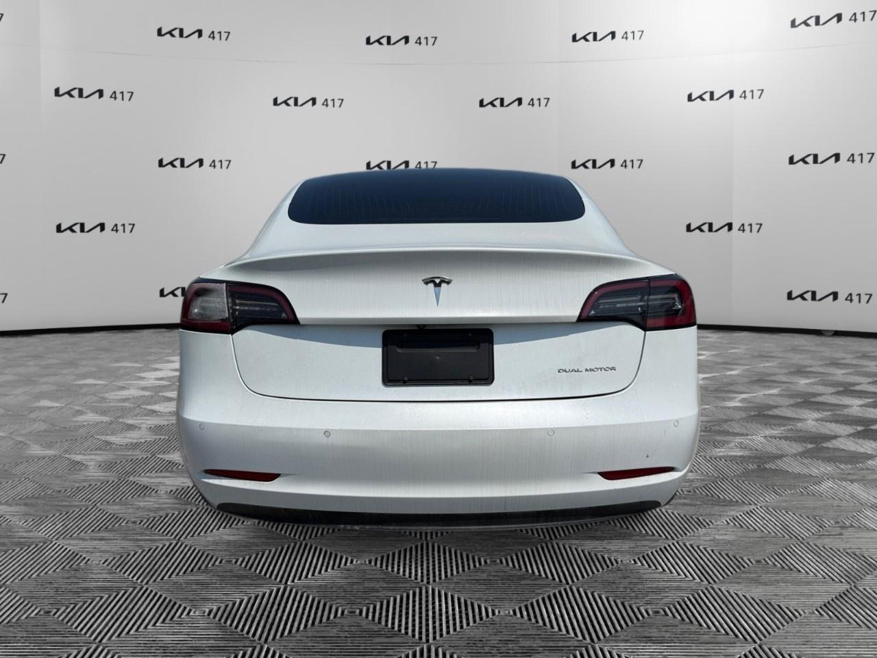 2019 Tesla Model 3 Long Range AWD Photo