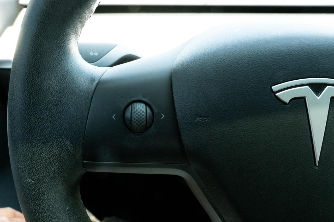 2019 Tesla Model 3 Long Range AWD Photo