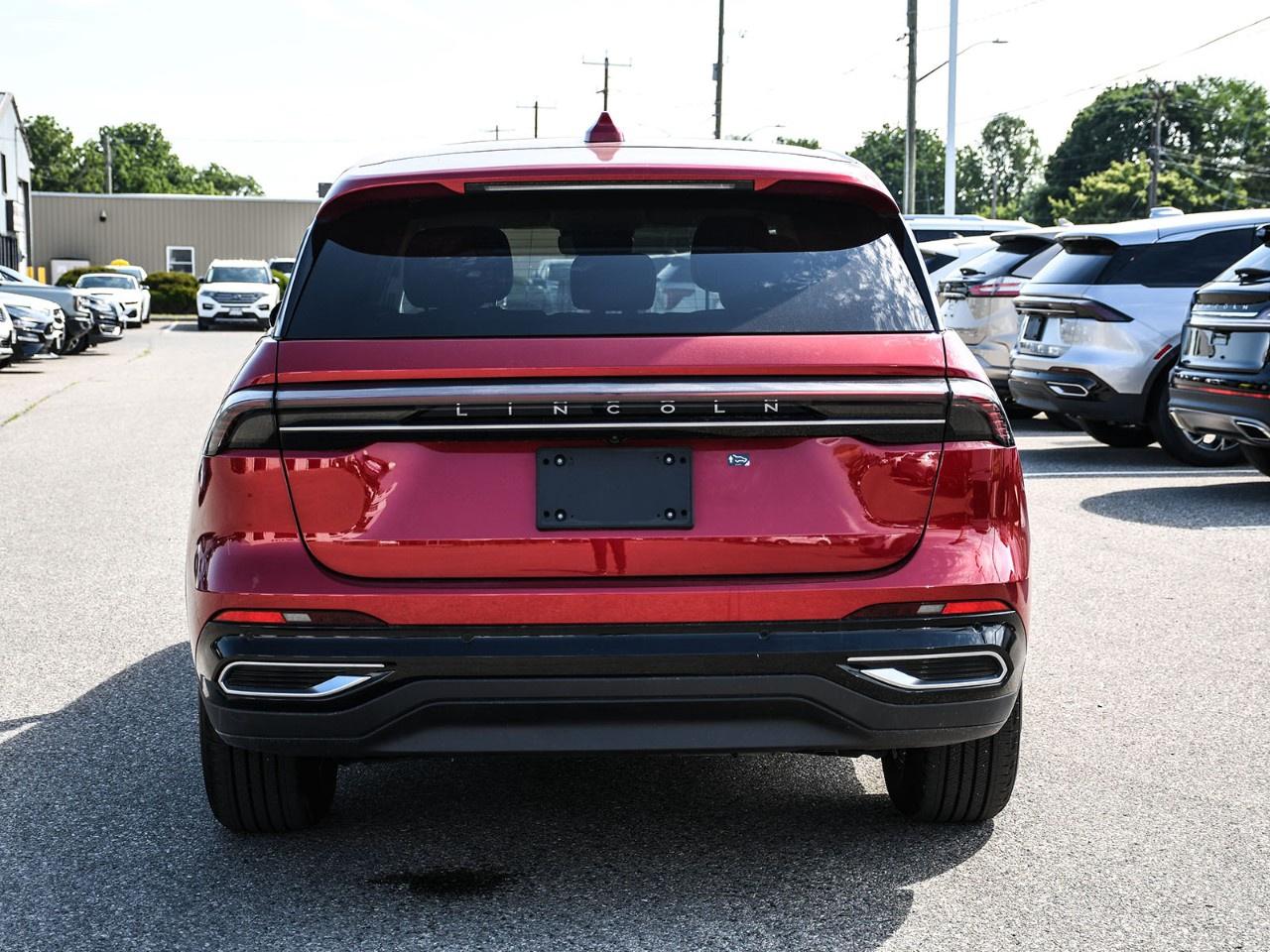 2026 Lincoln Nautilus Premiere AWD Photo3