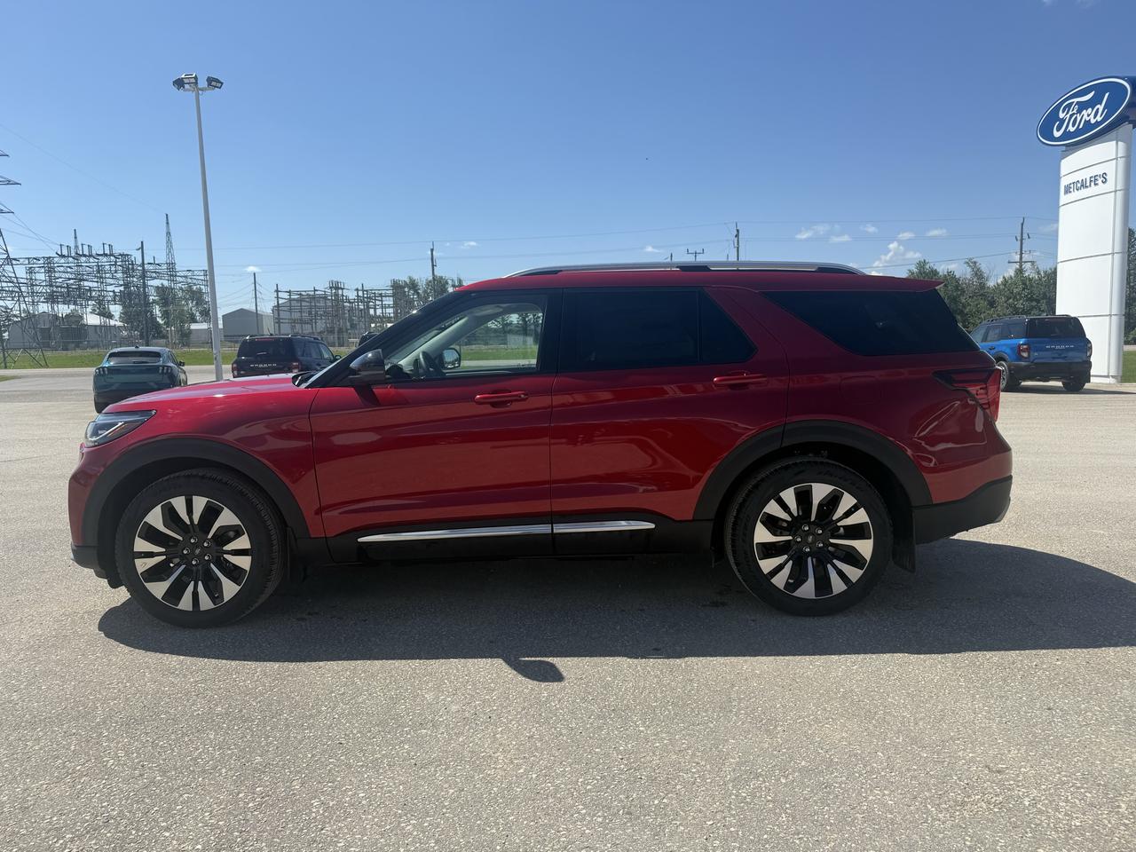 2026 Ford Explorer Platinum 4WD Photo4