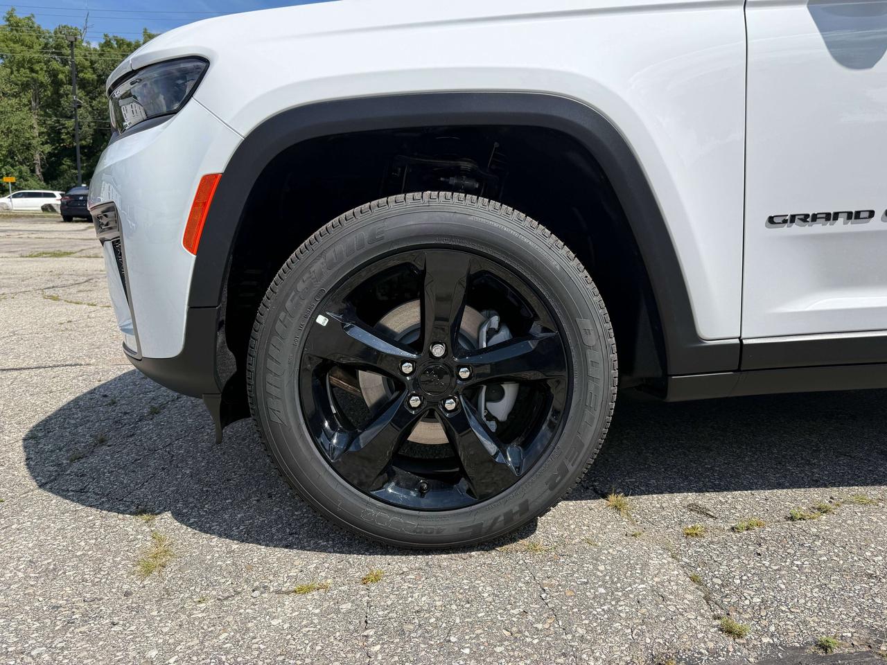2026 Jeep Grand Cherokee ALTITUDE 4X4 Photo