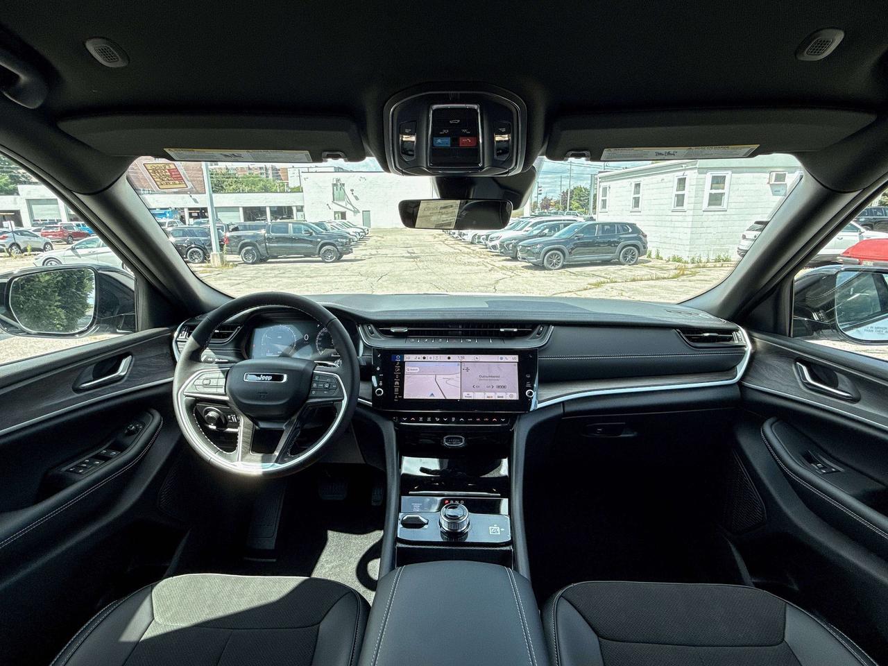 2026 Jeep Grand Cherokee ALTITUDE 4X4 Photo
