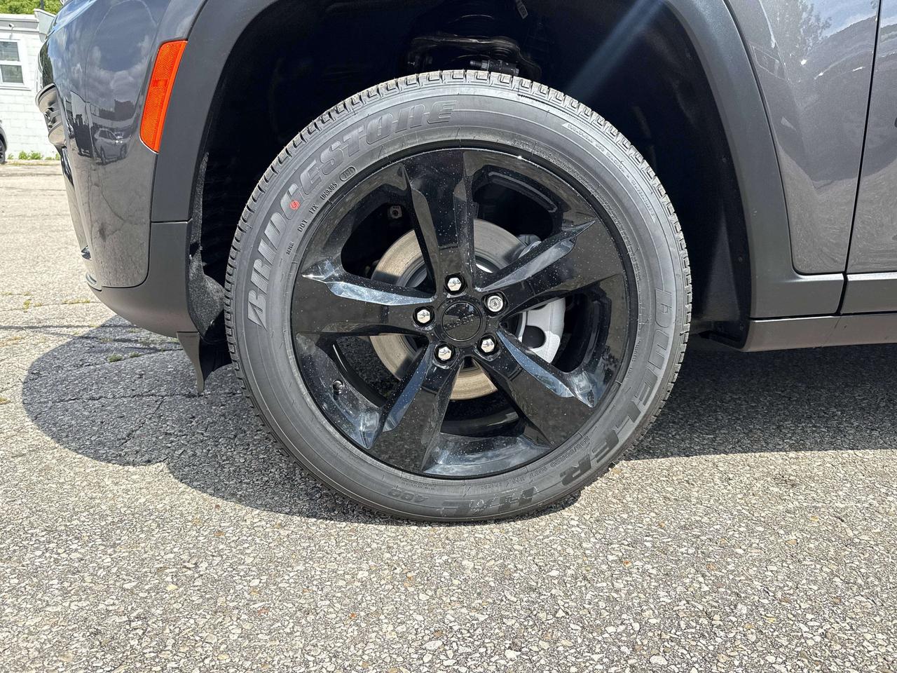 2026 Jeep Grand Cherokee ALTITUDE 4X4 Photo